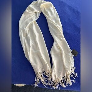 Nine West ivory scarf